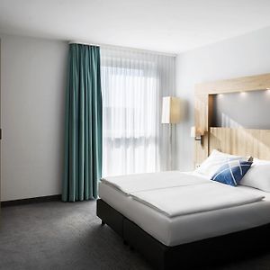 Standard Zimmer mit Kingsize-Bett